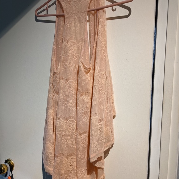Suncoo pink lace vest - Picture 2 of 3